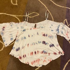 American Eagle juniors cold shoulder top